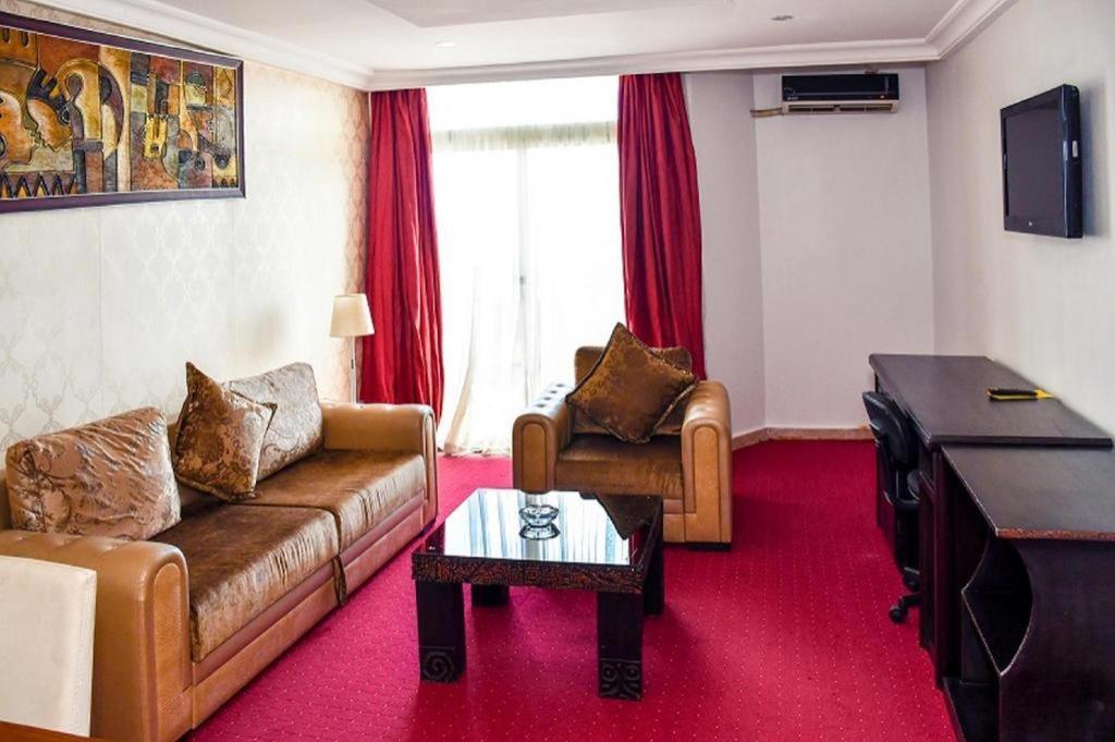 Imo Concorde Hotel Owerri Esterno foto
